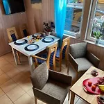 Letniskowe Edi Деревянный коттедж *