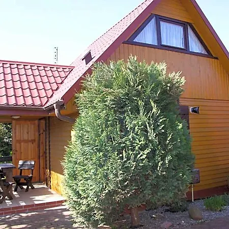 Letniskowe Edi Lodge
