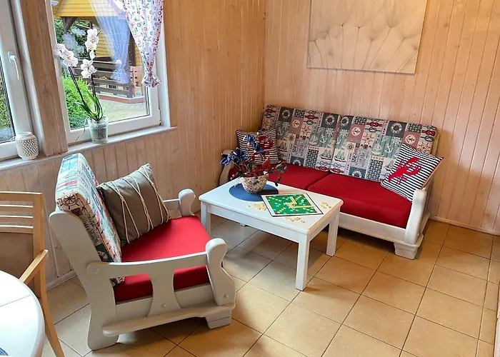 Letniskowe Edi Lodge